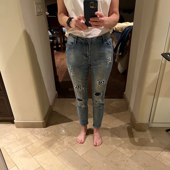 Bebe jeans with pearl and crystals embedded - Picture 1 of 7
